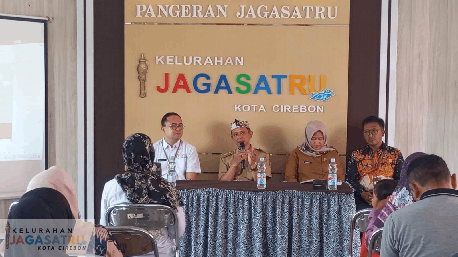 Kegiatan Pembinaan Peningkatan Kapasitas Lembaga Kemasyarakatan Kelurahan (LKK)